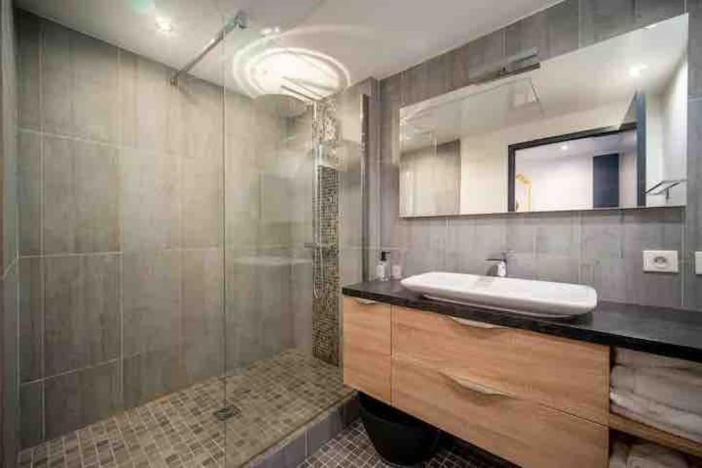 Апартаменты Le Marquis - T3 Standing 100M2 250 Metres Du Port Марсель Экстерьер фото